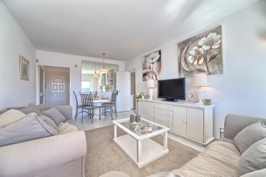 Апартаменты Appartement Pueblo Cortes Del Golf Эстепона